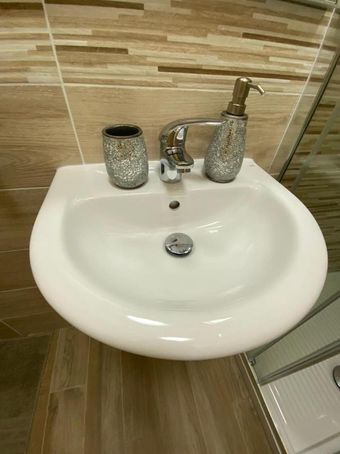Atena Apartments B&B Gold Pescara Dış mekan fotoğraf